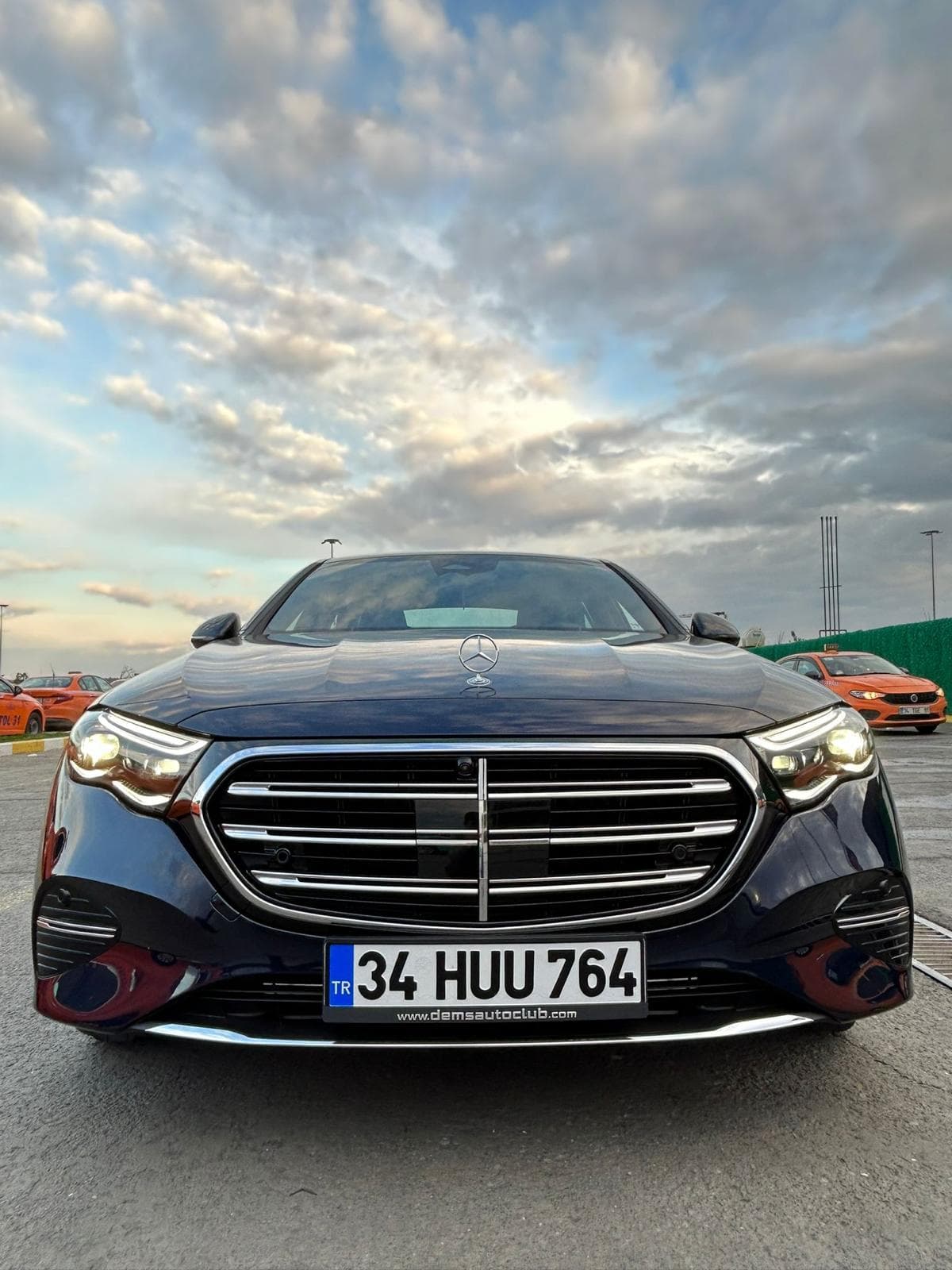 Istanbul Airport Executive Transfer Checklist 2026 — What to Confirm Before You Book