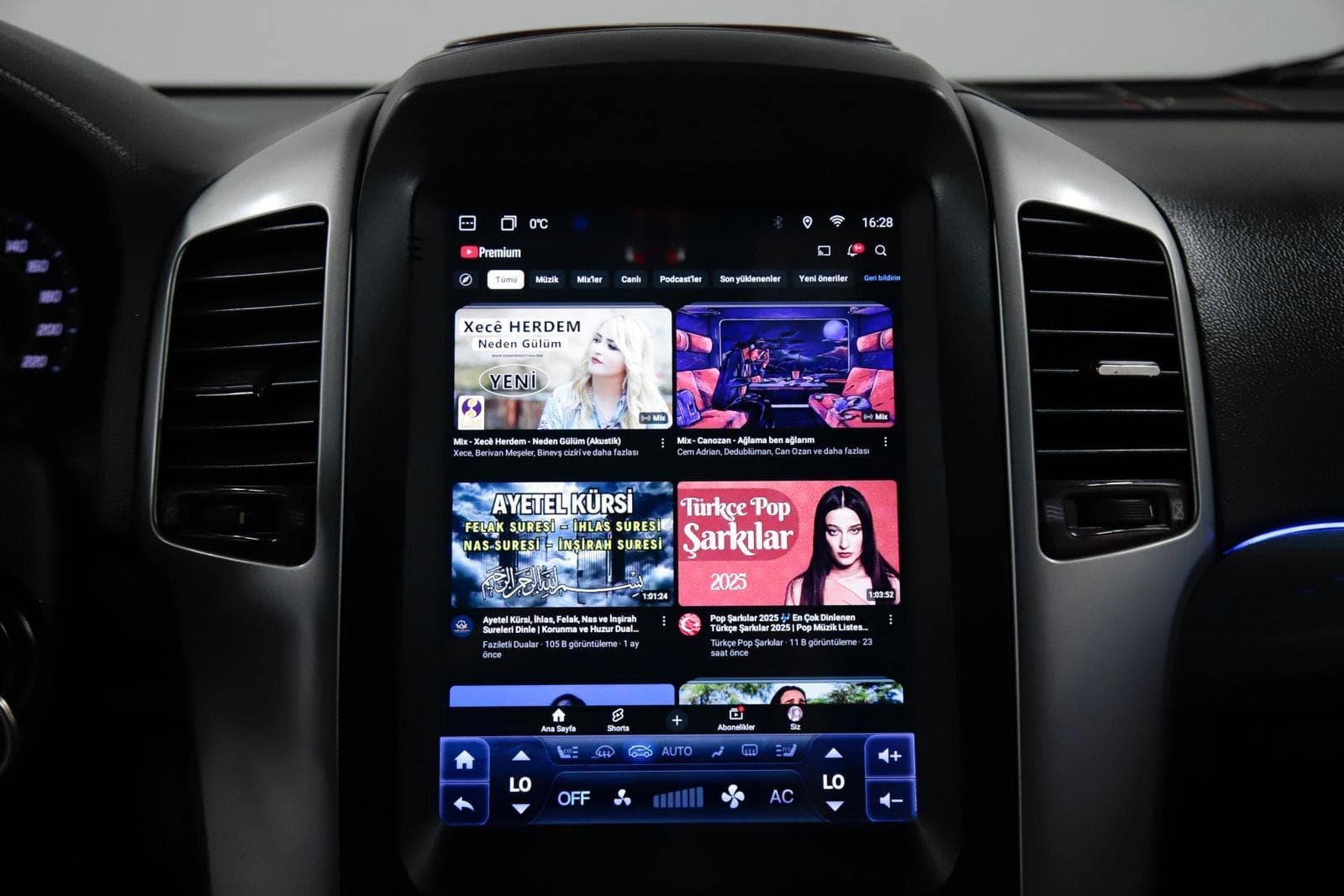 VIP Transfer Istanbul 2026 — Luxury Mercedes Fleet, CIP Terminal & Premium Airport Service | Kings World Transfer