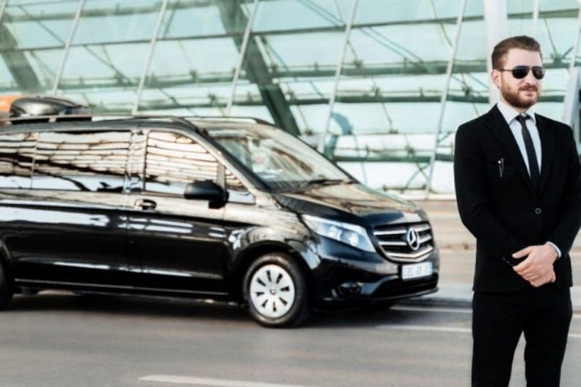Istanbul Airport to Sultanahmet VIP transfer — Mercedes vehicle at Sultanahmet