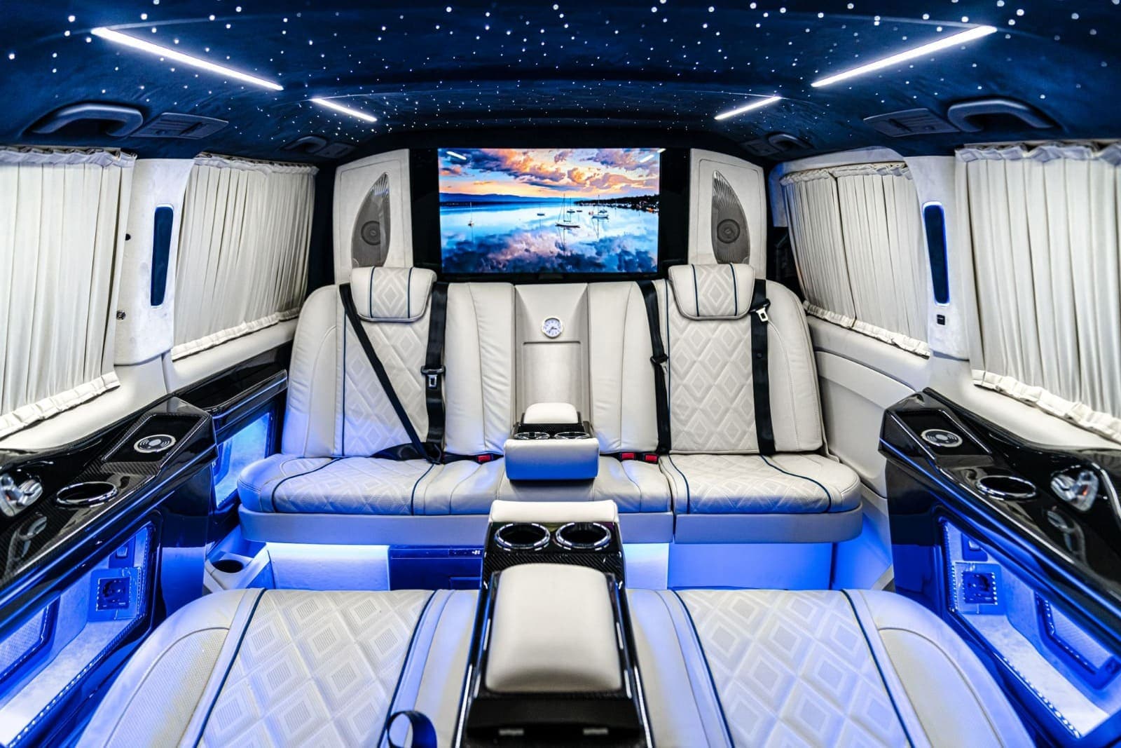 Wedding Transfer Service Istanbul 2026 — Bridal Car, Guest Transfer & VIP Organization