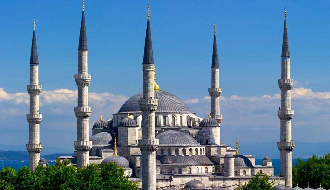 Istanbul Layover Tour — From the Airport to Sultanahmet, Meal Included